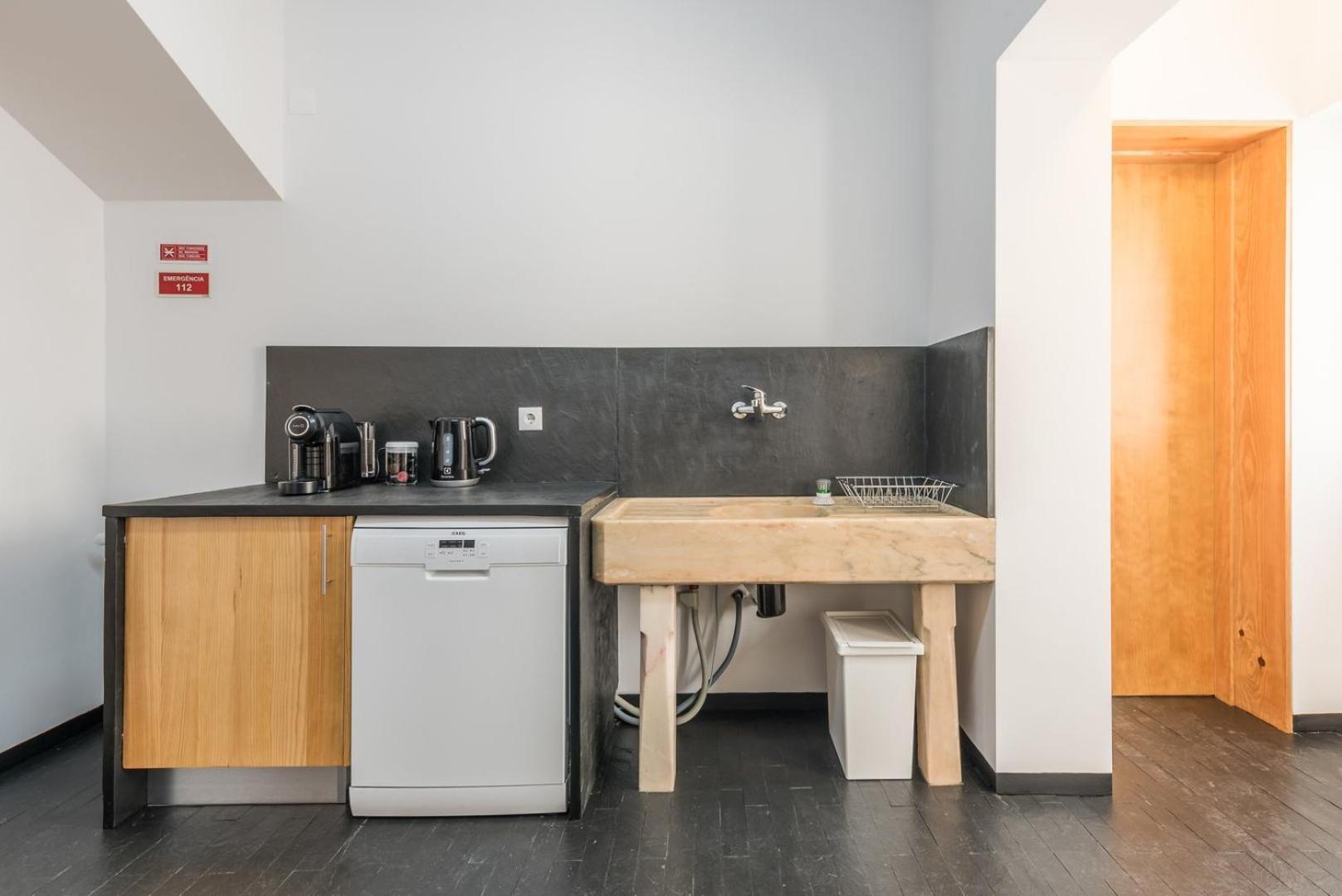 Guestready - Warm Cocoa Retreat In Cedofeita Apartment Porto Luaran gambar