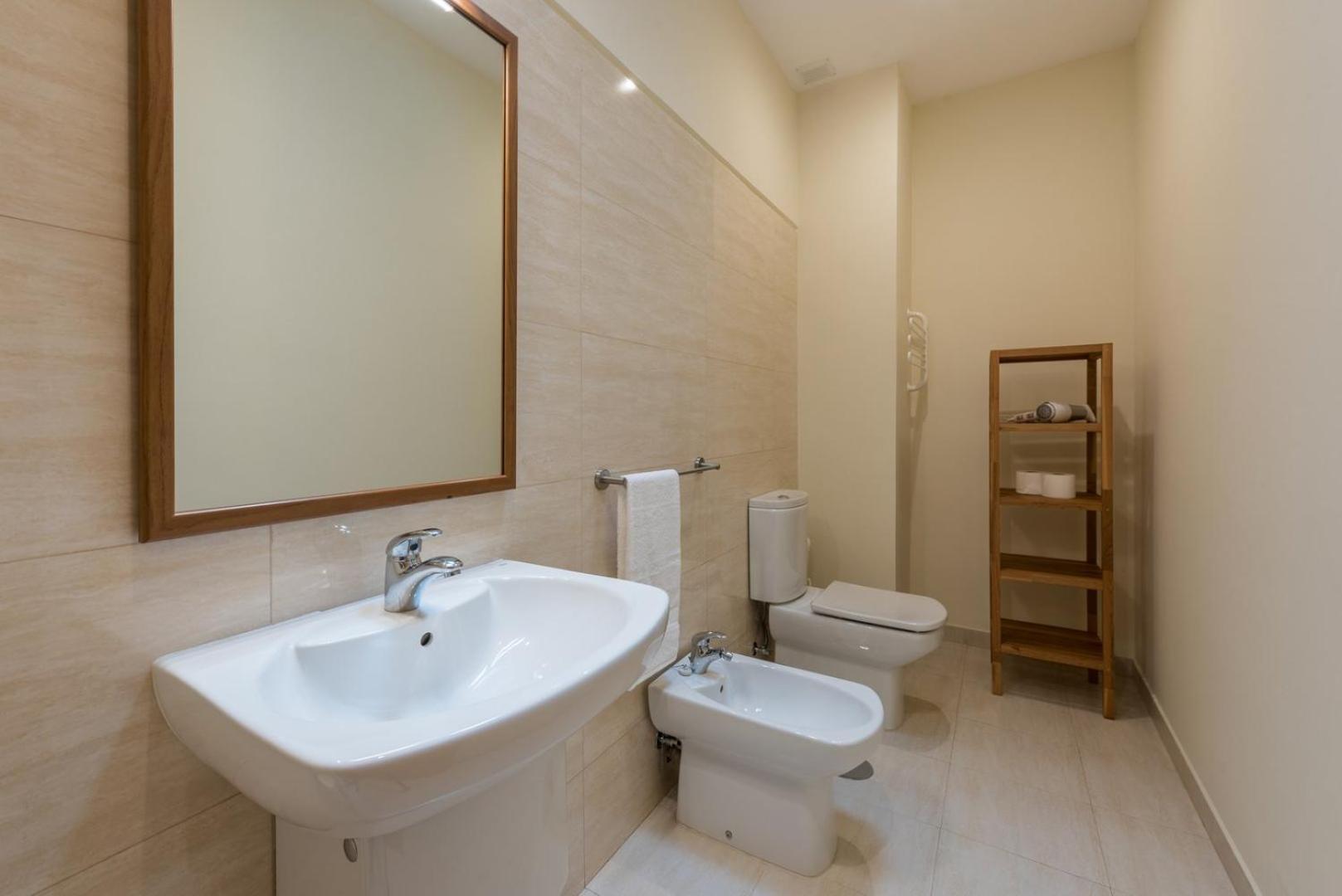 Guestready - Warm Cocoa Retreat In Cedofeita Apartment Porto Luaran gambar